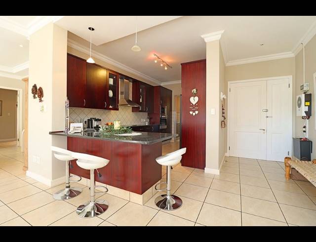 3 BEDROOM APARTMENT FOR SALE IN BEDFORDVIEW